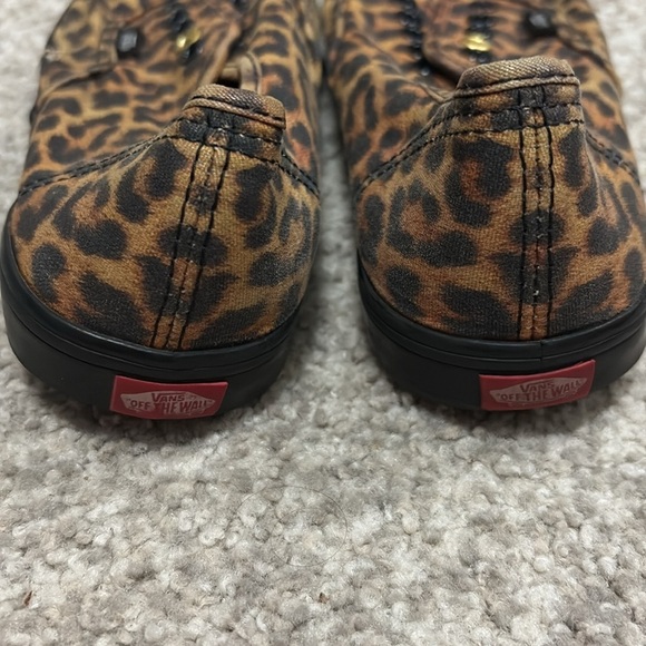 Vans Leopard Cheetah LowPro Sneakers Lace Up Women’s sz 6 Shoes Men’s 4.5 black - Picture 3 of 5